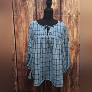 Luukse Elegant Blue Checkered Women's Blouse Size Large! NWOT!
